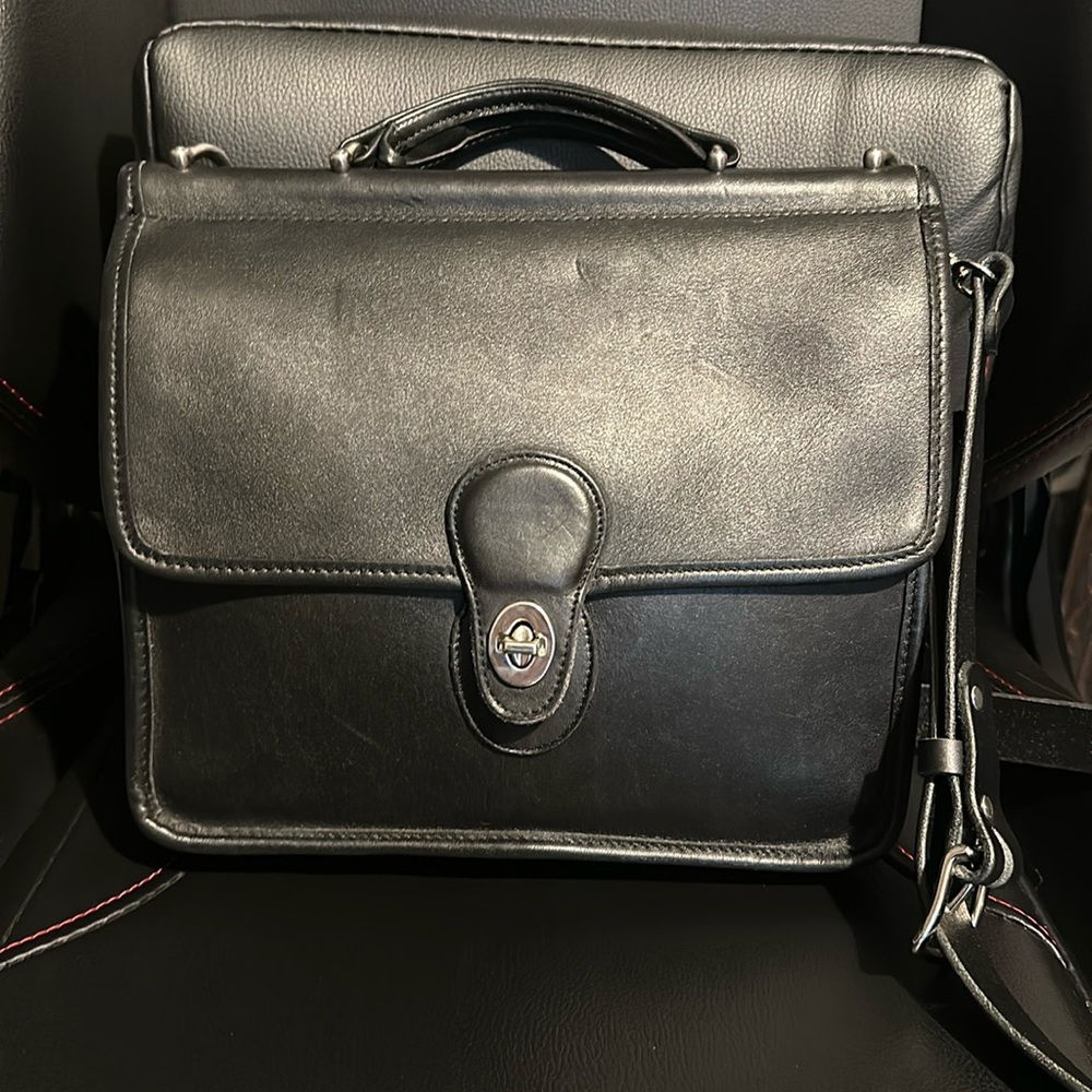 Vintage COACH Willis Bag Black Leather Satchel Silver Turnlock J6D-9927